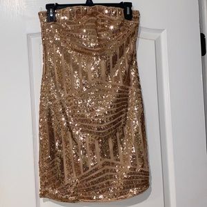 NTW Rose gold strapless dress ✨✨